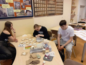 b362c655-aa90-4fe5-9c67-f0e7ed6a30eb 